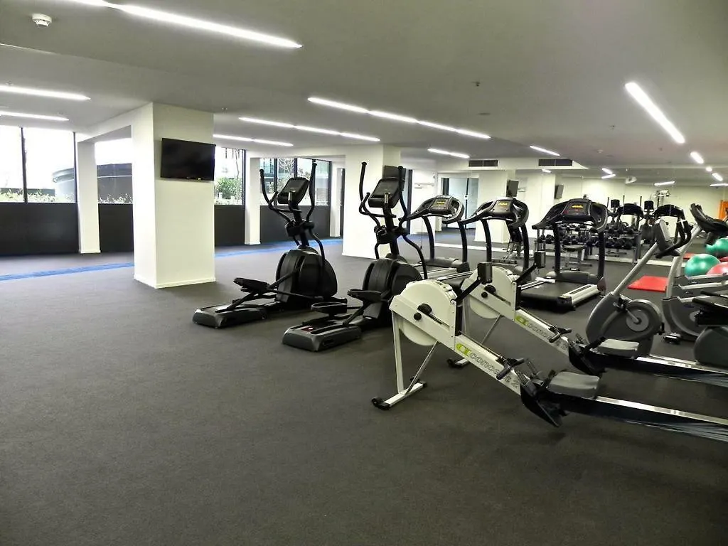 Perfectly Located Modern Apartment - Canberra Cbd