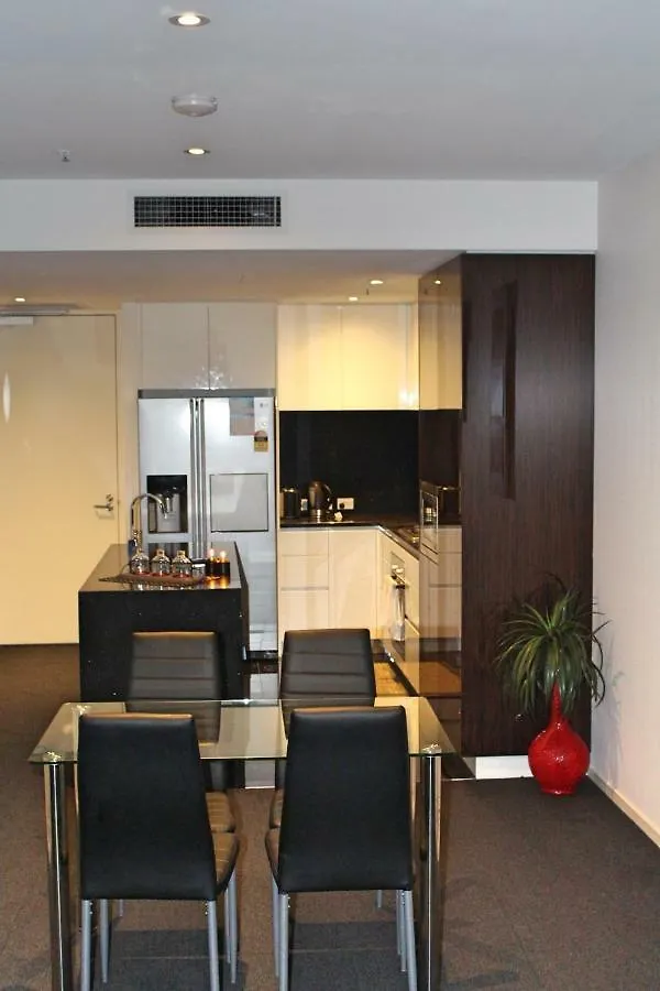 Perfectly Located Modern Apartment - Canberra Cbd Australia