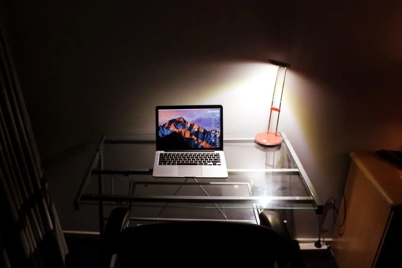 Perfectly Located Modern Apartment - Canberra Cbd 0*,  Australia
